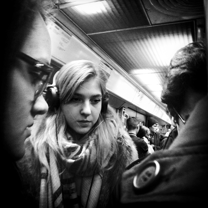 Paris - Subway line 7 10-11-2014 #01