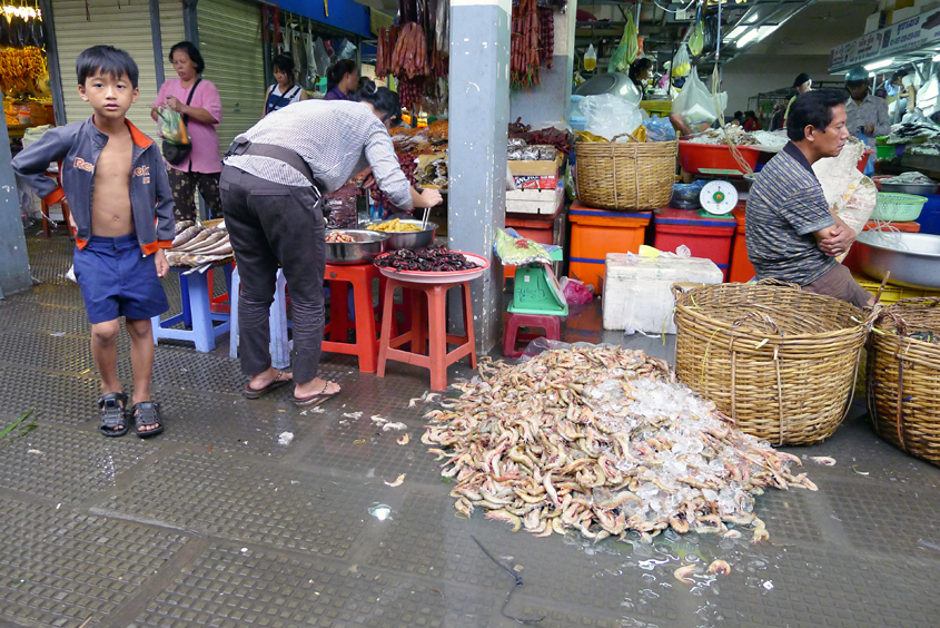 Cambodia - Phnom Penh - Central Market 07-09-2011 #17