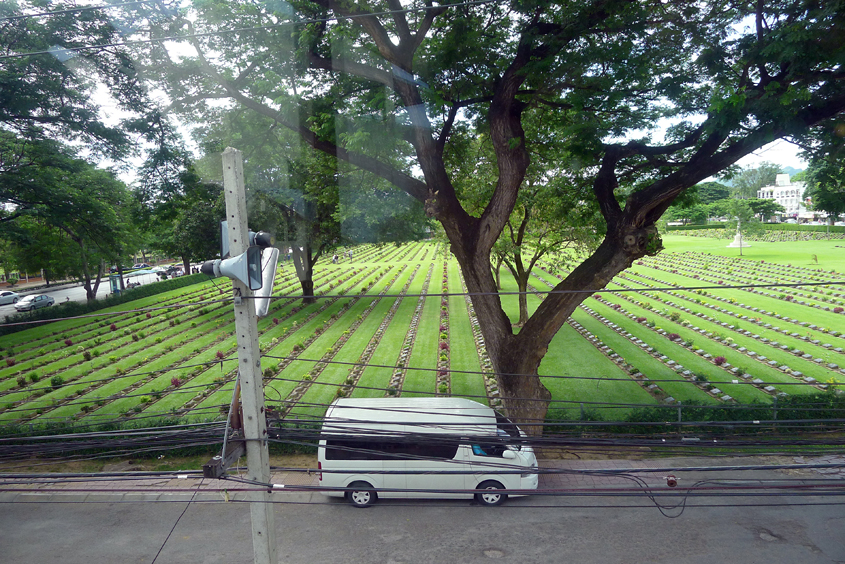 Thailand - Kanchanaburi - War Cemetery 04-09-2011 #03