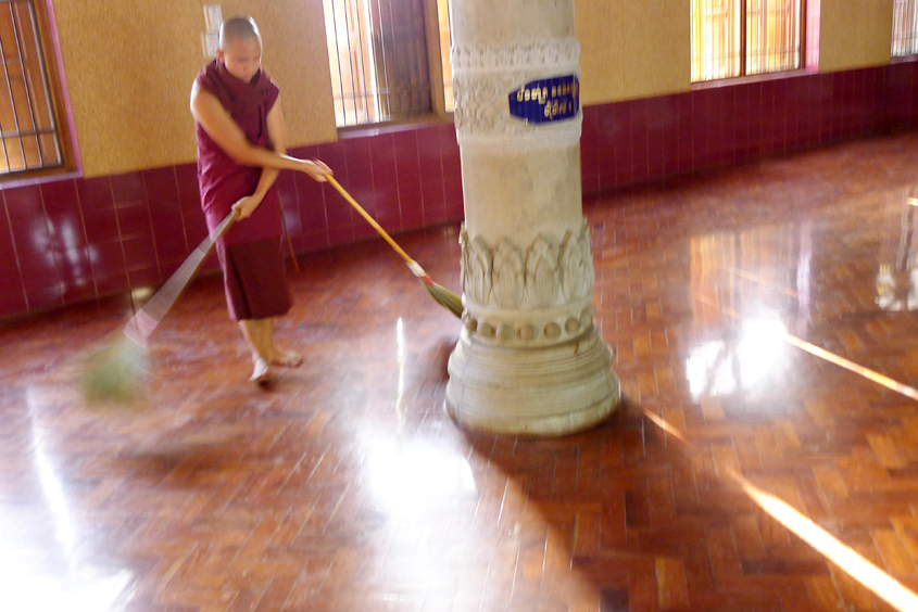 Myanmar - Tachileik - Wat Phra Chao Ra Kaeng 12-09-2011 #20