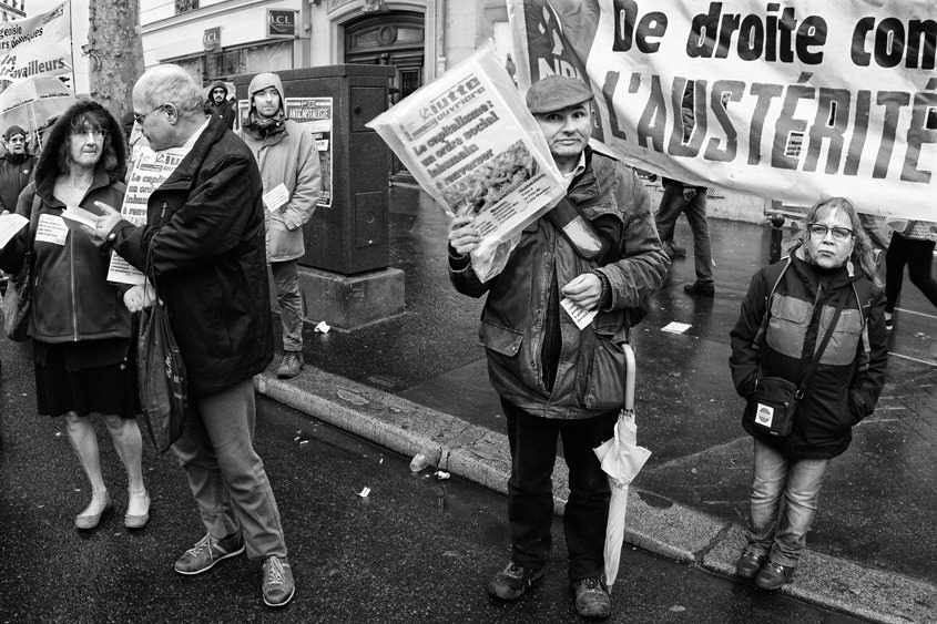 Paris - Labor day demonstration between Place de la République et Place Léon Blum 01-05-2015 #-376 (travaillée) N&#38;B