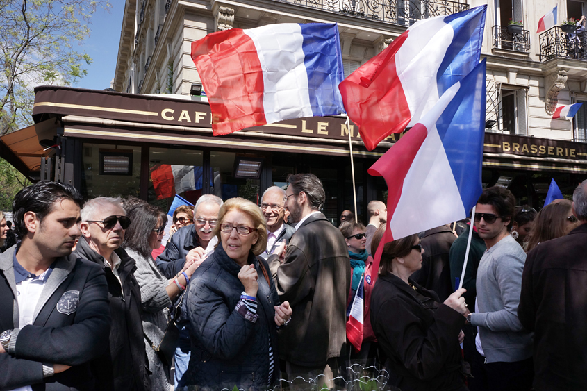 Paris - Place du Trocadéro - Rassemblement UMP 01-05-2012 #-10